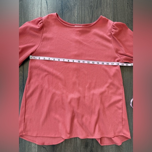 LuLaRoe Vivian Button Back Long Sleeve Top Size Medium - Picture 7 of 7